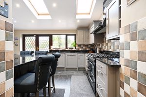 Meadow Head Drive Meadowhead
